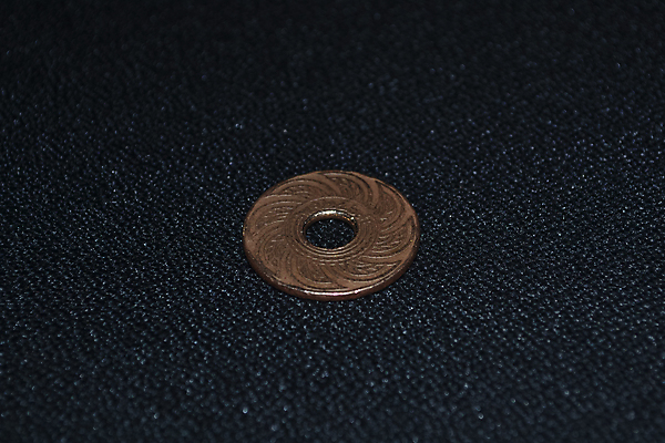 포토 JPG 해외이미지 1 유럽 아시아 백그라운드 돈 비즈니스 태국 미술 동양인 사람없음 옆모습 금융 경제 숫자 쌓기 금속 동전 목욕 골동품 흰색 바퀴 역사 재산 황금 은색 가격 엉덩이 왕 수집 연도 오브젝트 무역 투자 청동 가치 보물 고립 놋쇠 옛날 왕국 스타일 해외202004 해외포토 문자 나라 산업 뷰포인트 컬러 모션 재질 문화예술 인종 신체부위 청결 파일형식 이미지허브