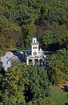 포토 JPG 해외이미지 나무 식물 라이프스타일 외관 계절 공원 문화 건축양식 자연 하늘 휴식 주택 그림자 사람 풍경 잔디 사람없음 야외 목재 장식 초록색 햇빛 정원 봄 흰색 시간 오솔길 원예 조경 장면 크로아티아 무료 옛날 자그레브 정중 해외202004 해외포토 공공시설 건축 유럽 길 컬러 컨셉 재료 취미 건물 생활 태양 생태계 파일형식 이미지허브