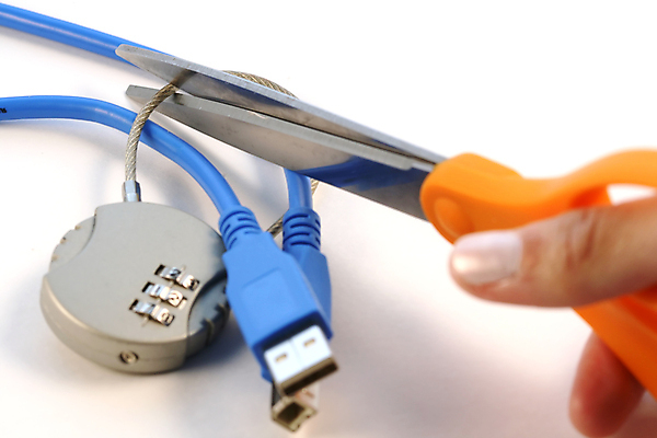 포토 JPG 해외이미지 인터넷 안전 사람없음 보호 자르기 보안 온라인 해커 해외202004 해외포토 컨셉 모션 범죄 파일형식 이미지허브