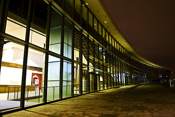 포토 JPG 해외이미지 외관 유럽 문화 비즈니스 회의 독일 사람없음 야외 건물 센터 야간 해외202004 해외포토 자연요소 건축물 나라 파일형식 이미지허브