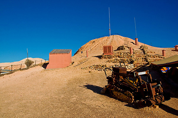 포토 JPG 해외이미지 산업 건조 사람없음 빨간색 사막 호주 사인 남쪽 오지 해외202004 해외포토 컬러 오세아니아 방향 파일형식 이미지허브