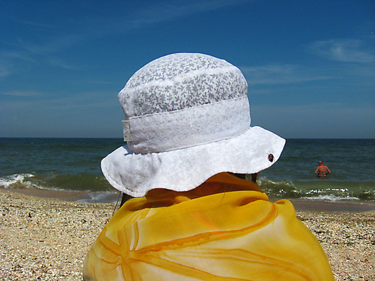 포토 JPG 해외이미지 손 옷 어린이 모래 파도 바다 여행 백그라운드 신발 신체 휴식 친절 손바닥 사람 사람없음 물 여름 컬러풀 태양 노란색 평화 거품 게임 흰색 아기 서식 캡모자 해외202004 해외포토 자연요소 모자_잡화 계절 컬러 컨셉 놀이 신체부위 파일형식 이미지허브