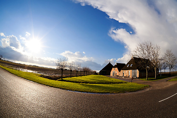 포토 JPG 해외이미지 구름 전통 문화 도로 여행 밭 건축양식 자연 하늘 주택 풍경 사람없음 야외 건물 초록색 파란색 빛 햇빛 태양 농가 농장 농경지 마을 흰색 시골 네덜란드 방법 어안 해외202004 해외포토 자연요소 건축물 건축 유럽 길 컬러 농업 교통시설 생태계 파일형식 이미지허브