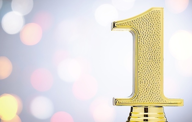 포토 JPG 해외이미지 아이콘 스포츠 올림픽 성공 사람없음 파란색 빛 라벨 금속 도전 축하 우승 황금 정상 대표 상패 트로피 심볼 보케 배지 서명 대회 휘장 등급 승자 챔피언 필승 카피스페이스 해외202004 해외포토 컬러 컨셉 재질 프레임 공백 최고 상_우승 파일형식 이미지허브