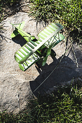 포토 JPG 해외이미지 모델 어린이 여행 날개 교통시설 놀이 비행기 사람없음 목재 장난감 금속 수확 오브젝트 항공 복고 프로펠러 쉬는시간 대패 옛날 해외202004 해외포토 나무 교통 농업 재료 항공교통 재질 휴식 대중교통 사람 시설 파일형식 이미지허브