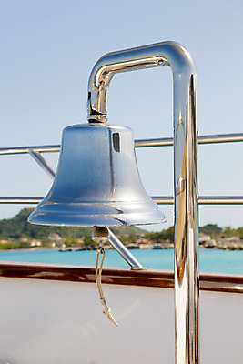 포토 JPG 해외이미지 외관 요트 사람없음 목재 반사 맑음 고급 묘사 해외202004 해외포토 나무 컨셉 배_교통 재료 날씨 파일형식 이미지허브