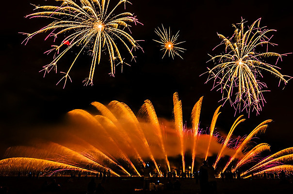 포토 JPG 해외이미지 행복 백그라운드 하늘 불 추상 휴가 불꽃 새로움 기념 이벤트 사람없음 빨간색 빛 컬러풀 파티 검은색 축제 어둠 자유 로켓 축하 4 야간 큼 폭발 연도 마법 7월 광 독립 해외202004 해외포토 자연요소 감정 컬러 컨셉 무늬 숫자 날짜 크기 파일형식 이미지허브