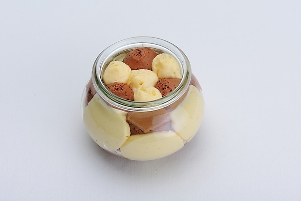 포토 JPG 해외이미지 실내 사람없음 한개 흰배경 푸딩 해외202004 해외포토 1 백그라운드 디저트 내부 흰색 파일형식 이미지허브