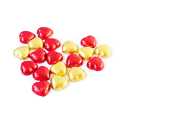 포토 JPG 해외이미지 모양 음식 백그라운드 휴가 디저트 발렌타인데이 사탕 선물 사랑 사람없음 장식 빨간색 컬러풀 갈색 노란색 초콜릿 우유 흰색 하트 축하 황금 달콤 맛 설탕 심볼 묘사 질감 코코아 해외202004 해외포토 감정 음료 컬러 컨셉 데이이벤트 유제품 파일형식 이미지허브