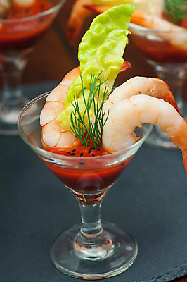 포토 JPG 해외이미지 음식 유리 조개 새우 사람없음 파티 저녁식사 칵테일 허브 카나페 해산물 딜 해외202004 해외포토 식물 재질 어패류 주류 서양음식 갑각류 이벤트 식사 파일형식 이미지허브