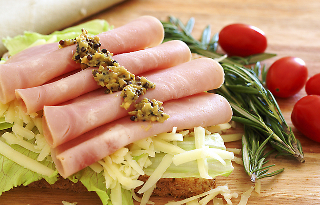 포토 JPG 해외이미지 음식 조각 잎 토마토 탁자 치즈 샌드위치 육류 씨앗 사람없음 초록색 갈색 쌓기 저녁식사 펼침 신선 오픈 조미료 맛 아침식사 상추 작음 큼 자르기 굽기 먹기 머스터드 유기농 매움 햄 로즈메리 점심식사 미니 번 접기 해외202004 해외포토 식물 웰빙 빵 컬러 가구 컨셉 채소 식재료 모션 유제품 식사 소스_음식 크기 구이 허브 향미료 파일형식 이미지허브