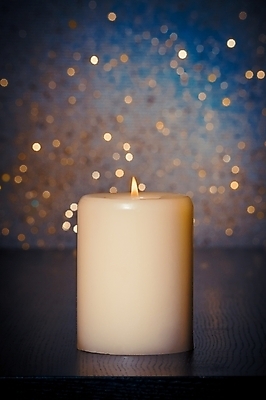 포토 JPG 해외이미지 디자인 계절 리본 백그라운드 크리스마스 겨울 공 탁자 불 휴가 전등 조명 기념 따뜻함 사람없음 목재 장식 가로 빨간색 파란색 빛 노란색 파티 검은색 축제 어둠 침묵 공백 장비 장식볼 신용카드 황금 우아함 야간 12월 활 보케 초대 연소 엘리먼트 해외202004 해외포토 자연요소 나무 기념일 컬러 가구 컨셉 재료 이벤트 금융 소리 날짜 파일형식 이미지허브