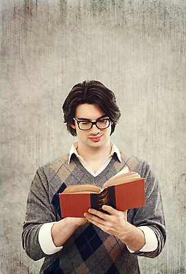 포토 JPG 해외이미지 백인 1 학생 라이프스타일 교육 남자 행복 안경 얼굴 백그라운드 학교 한명 서기 사람 성인 책 스터디 독서 정보 흰색 잡기 도서관 읽기 대학교 문학 페이지 시트 고립 해외202004 해외포토 서양인 잡화 감정 컬러 모션 생활 신체부위 학습 파일형식 이미지허브