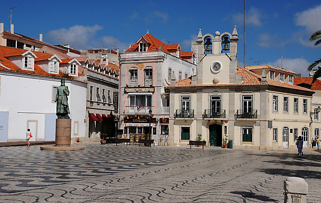 포토 JPG 해외이미지 건축양식 주택 사람없음 야외 건물 도시 역사 포르투갈 정사각형 타운 시청 해외202004 해외포토 도형 건축물 건축 유럽 관공서 파일형식 이미지허브