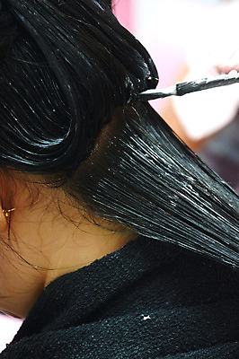 포토 JPG 해외이미지 모델 헤어스타일 여자 얼굴 파도 갈색머리 건강 사람 동양인 사람없음 옆모습 빨간색 빛 갈색 유행 상점 화장품 흰색 화려 고급 매끈함 이발 피부 순수 광택 샴푸 돌봄 스타일링 완벽 직진 스타일 해외202004 해외포토 바다 뷰포인트 컬러 컨셉 모션 인종 신체부위 위생용품 뷰티 감각 파일형식 이미지허브