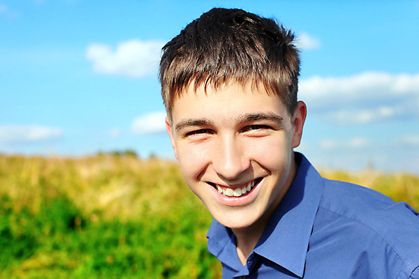 포토 JPG 해외이미지 백인 1 라이프스타일 응시 남자 행복 셔츠 밭 자연 하늘 한명 미소 풍경 소년 야외 10대 여름 빛 달리기 햇빛 산책 기쁨 자유 만족 역동적 바둑 그린란드 수평선 해외202004 해외포토 서양인 시선 계절 감정 어린이 섬 컨셉 상의 농업 모션 청소년 놀이 휴식 표정 덴마크 사람 생활 태양 생태계 파일형식 이미지허브