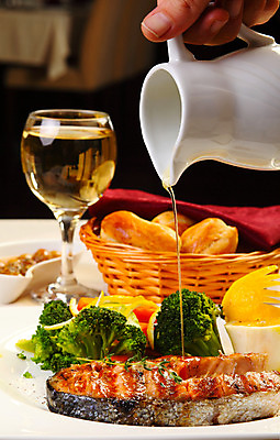 포토 JPG 해외이미지 접시 음식 빵 조각 다이어트 채소 건강 어류 스테이크 요리 사람없음 식당 식사 저녁식사 샐러드 신선 최고 그릴 바비큐 굽기 레몬 허브 해산물 준비 유기농 연어 후추 점심식사 오메가 입가심 해외202004 해외포토 식물 식기 웰빙 과일 주방용품 서양음식 상점 수중동물 구이 향신료 파일형식 이미지허브