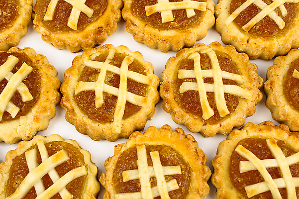 포토 JPG 해외이미지 전통 음식 백그라운드 디저트 새해 주택 기념 따뜻함 요리 동양인 사람없음 갈색 쿠키 축제 중국 빵집 흰색 축하 대접 신선 원형 황금 달콤 맛 설탕 굽기 파인애플 서빙 정리 버터 충동구매 구식 타르트 핸드메이드 안락 해외202004 해외포토 도형 아시아 빵 컬러 컨셉 과일 인종 건물 쇼핑 상점 구이 열대과일 파이_빵 과소비 파일형식 이미지허브