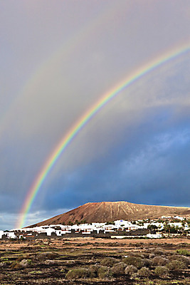 포토 JPG 해외이미지 구름 유럽 여행 무지개 자연 하늘 날씨 휴가 산 거리 풍경 사람없음 야외 여름 파란색 빛 강 컬러풀 반사 마을 환경 어둠 일몰 봄 흰색 황무지 저녁 장면 내추럴 해외202004 해외포토 자연요소 계절 나라 컬러 노을 야간 생태계 파일형식 이미지허브