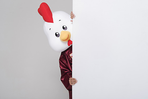 포토 JPG 스튜디오촬영 남자 벽 결혼 새해 사각프레임 실내 한명 서기 상반신 앞모습 30대 닭띠 닭 한복 전통혼례 닭캐릭터 혼례복 닭머리 동물탈 인형탈 성인남자한명만 정유년 국내포토 1 한국전통 뷰포인트 동물캐릭터 모션 조류 프레임 사람 이벤트 내부 장년 사각형 십이지신 전통의상 전통의례 탈 남자한명만 성인남자만 파일형식 2017년