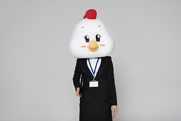 포토 JPG 스튜디오촬영 여자 새해 실내 한명 정장 상반신 앞모습 30대 닭띠 닭 비즈니스우먼 닭캐릭터 사원증 결제서류 닭머리 동물탈 인형탈 성인여자한명만 정유년 국내포토 1 옷 뷰포인트 동물캐릭터 비즈니스 조류 사람 내부 장년 십이지신 직장인 문서 탈 여자한명만 성인여자만 파일형식 2017년