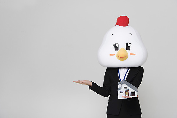 포토 JPG 스튜디오촬영 여자 새해 실내 한명 정장 상반신 앞모습 30대 가리킴 닭띠 닭 비즈니스우먼 닭캐릭터 건축모형 닭머리 동물탈 인형탈 성인여자한명만 정유년 국내포토 1 옷 뷰포인트 동물캐릭터 비즈니스 조류 사람 손짓 내부 장년 모형 십이지신 직장인 탈 여자한명만 성인여자만 파일형식 2017년