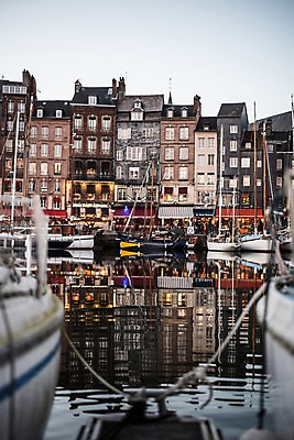 포토 JPG 주간 해외풍경 요트 유럽풍경 풍경 사람없음 야외 프랑스 부둣가 옹플뢰르 국내포토 자연요소 해외 유럽 배_교통 항구 파일형식