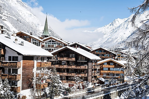 포토 JPG 주간 해외풍경 고건축 겨울 유럽풍경 산 풍경 사람없음 야외 마을 눈 스위스 체르마트 겨울풍경 국내포토 자연요소 해외 건축물 계절 유럽 날씨 파일형식