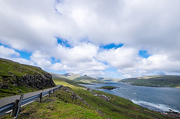 포토 JPG 주간 구름 해외풍경 바다 자연 풍경 사람없음 야외 포장도로 페로제도 스위노이 국내포토 자연요소 해외 도로 섬 덴마크 생태계 파일형식