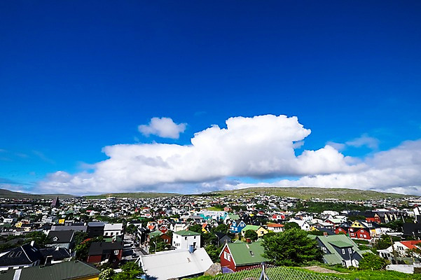 포토 JPG 주간 해외풍경 자연 하늘 풍경 사람없음 야외 마을 맑음 페로제도 스트레이모이섬 국내포토 자연요소 해외 섬 날씨 덴마크 생태계 파일형식