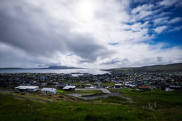 포토 JPG 주간 구름 해외풍경 자연 풍경 사람없음 야외 마을 페로제도 스트레이모이섬 국내포토 자연요소 해외 섬 덴마크 생태계 파일형식