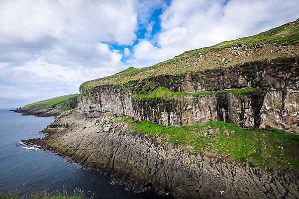 포토 JPG 주간 해외풍경 바다 자연 하늘 풍경 사람없음 야외 맑음 암벽 페로제도 미키네스섬 국내포토 자연요소 해외 섬 날씨 덴마크 생태계 파일형식