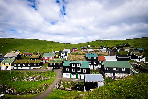 포토 JPG 주간 해외풍경 자연 하늘 주택 풍경 사람없음 야외 마을 페로제도 미키네스섬 국내포토 자연요소 해외 섬 덴마크 건물 생태계 파일형식