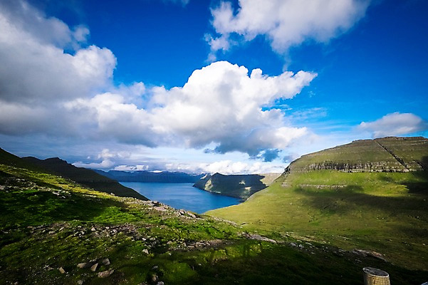 포토 JPG 주간 구름 해외풍경 자연 하늘 풍경 사람없음 야외 맑음 언덕 페로제도 이스터로이섬 국내포토 자연요소 해외 섬 날씨 덴마크 생태계 파일형식