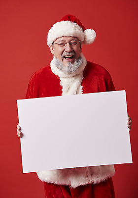 포토 JPG 스튜디오촬영 서양인 백인 배너 남자 중년 50대 크리스마스 산타모자 산타옷 수염 사각프레임 실내 한명 서기 웃음 들기 상반신 앞모습 산타클로스 중년남자한명만 국내포토 외국인 모자_잡화 1 옷 기념일 뷰포인트 모션 프레임 표정 사람 성인 내부 사각형 남자한명만 중년남자만 파일형식