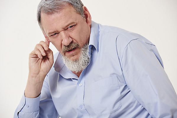 포토 JPG 스튜디오촬영 서양인 백인 남자 중년 50대 실내 한명 상반신 앞모습 실버라이프 의심 중년남자한명만 국내포토 외국인 1 라이프스타일 감정 뷰포인트 사람 성인 내부 남자한명만 중년남자만 파일형식