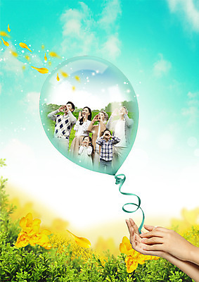 PSD 구름 편집 편집이미지 손 여자 남자 꽃잎 어린이 가족 하늘 여러명 상반신 성인 30대 외침 한국인 60대 풍선 이미지편집 자연요소 노년 꽃 다수 관계 사람 동양인 신체부위 장년 소리 파일형식