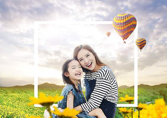 PSD 구름 편집 편집이미지 여자 꽃 딸 어린이 가족 하늘 엄마 산 웃음 상반신 성인 두명 옆모습 30대 한국인 열기구 이미지편집 자연요소 식물 뷰포인트 관계 항공교통 표정 사람 동양인 장년 파일형식