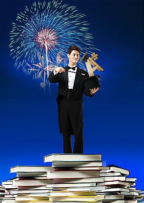 PSD 편집 편집이미지 교육 남자 학사모 불꽃놀이 한명 서기 20대 성인 책 쌓기 한국인 마술 마술사 마술봉 마술사모자 에이플러스 이미지편집 모자_잡화 1 졸업 모션 놀이 사람 동양인 청년 마술도구 점수 파일형식