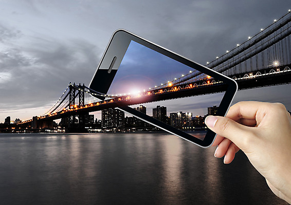 PSD 구름 편집 편집이미지 손 바다 여행 하늘 빌딩 신체부위 스마트폰 도시 야간 가교 이미지편집 자연요소 건축물 사람 건물 핸드폰 스마트기기 파일형식