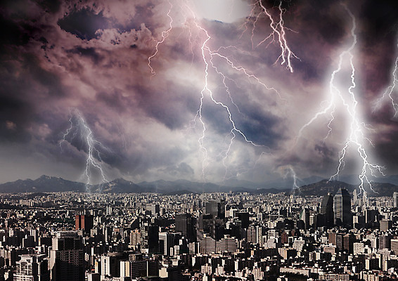 PSD 구름 편집 편집이미지 하늘 산 빌딩 사람없음 도시 번개 자연재해 이미지편집 자연요소 날씨 건물 재해 파일형식