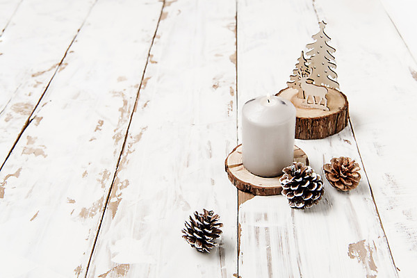 포토 JPG 스튜디오촬영 백그라운드 크리스마스 겨울 초 실내 사람없음 장식 흰색 솔방울 국내포토 계절 기념일 컬러 내부 파일형식