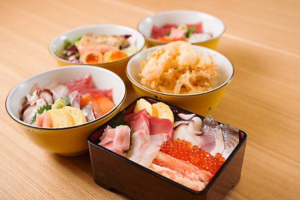 포토 JPG 실내 사람없음 생선회 회 튀김 도시락 튀김덮밥 회덮밥 일본음식 국내포토 음식 내부 덮밥 파일형식