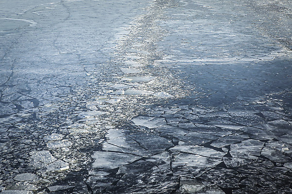 포토 JPG 주간 겨울 서울 사람없음 야외 결빙 얼음 한강 여의도 한파주의보 국내포토 자연요소 계절 한국 자연재해 랜드마크 파일형식