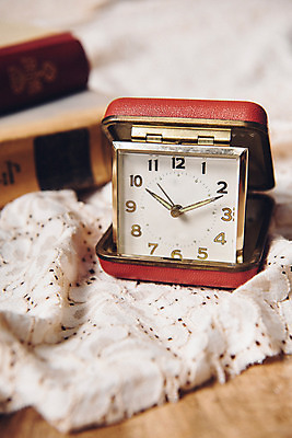 포토 JPG 백그라운드 사람없음 책 빈티지 천 오브젝트 복고 태엽시계 국내포토 시계 컨셉 직물 파일형식