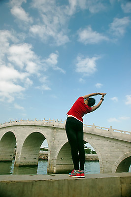 포토 JPG 해외이미지 스포츠 바다 신체 요가 자연 하늘 건강 풍경 사람없음 운동 햇빛 중국 화목 명상 신성 해외202004 해외포토 웰빙 아시아 컨셉 태양 생태계 파일형식 이미지허브