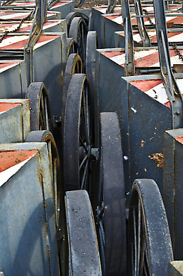 포토 JPG 해외이미지 산업 교통시설 손잡이 사람없음 야외 금속 검은색 카트 수레 장비 화물 도구 공구 업무 바퀴 핸들 오브젝트 부식 원예 타이어 무거움 옛날 조작 중고 해외202004 해외포토 컬러 교통 재질 취미 운송업 작업 무게 시설 파일형식 이미지허브