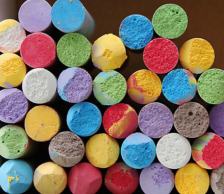 포토 JPG 해외이미지 교육 분홍색 백그라운드 오렌지 사람없음 빨간색 초록색 파란색 컬러풀 노란색 보라색 장비 흰색 막대기 그룹 분필 크레파스 파스텔톤 해외202004 해외포토 컬러 과일 학용품 초크 파일형식 이미지허브