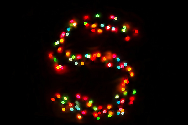 포토 JPG 해외이미지 디자인 사람없음 장식 빛 반짝임 숫자 검은색 축하 화려 소프트포커스 보케 타입 빛망울 카운트다운 해외202004 해외포토 문자 컬러 컨셉 모션 촬영기법 파일형식 이미지허브