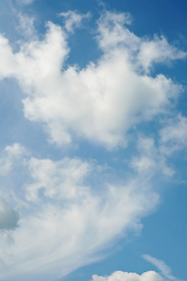 포토 JPG 해외이미지 구름 백그라운드 하늘 날씨 사람없음 파란색 빛 흰색 솜털 내추럴 해외202004 해외포토 자연요소 컬러 파일형식 이미지허브